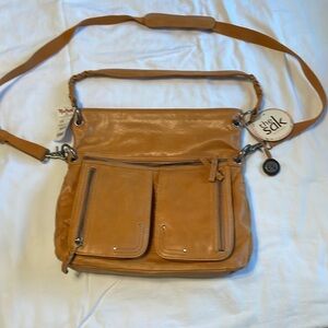 Women’s, The Sak leather purse, beautiful camel color.